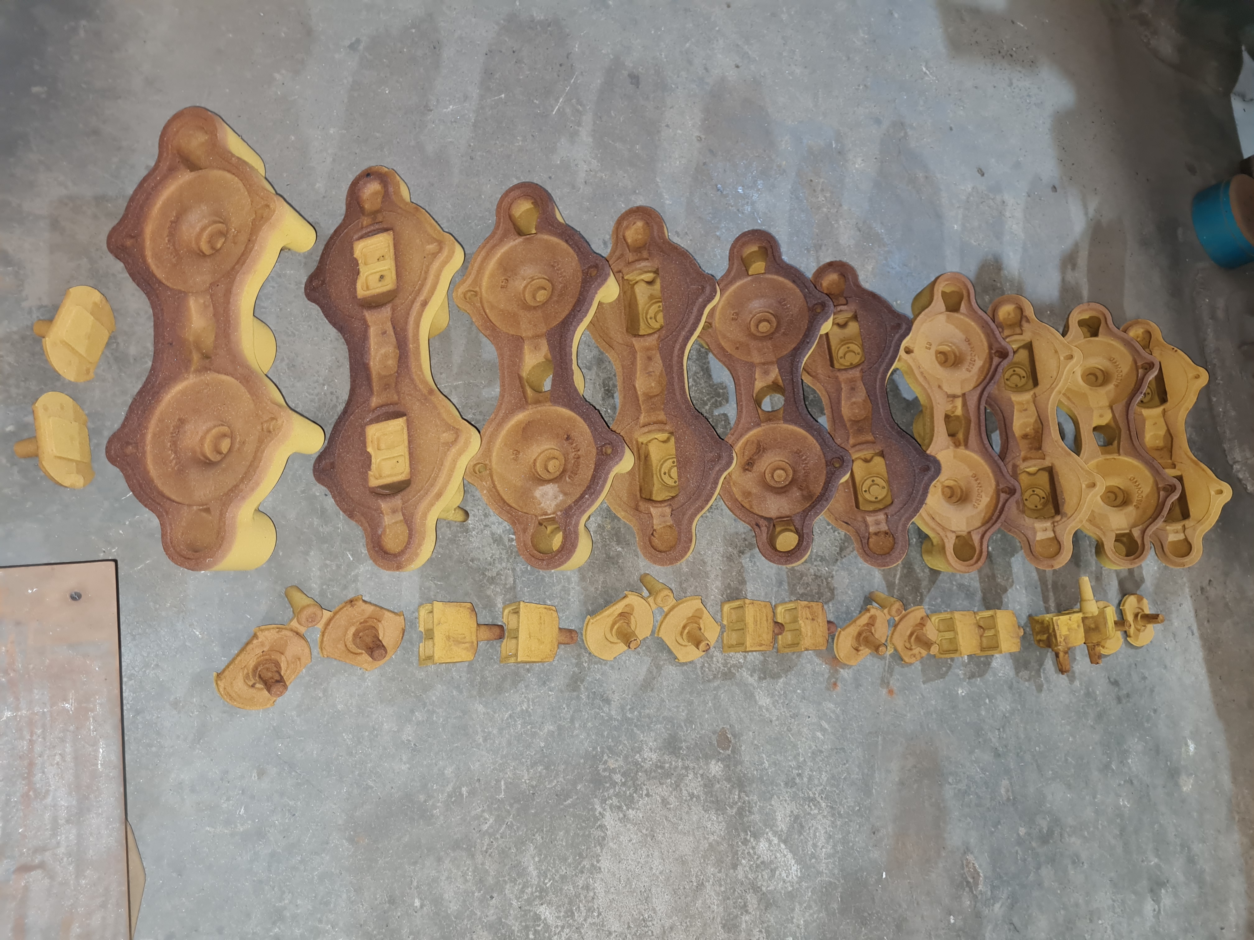 DIFF. CASE MOLD