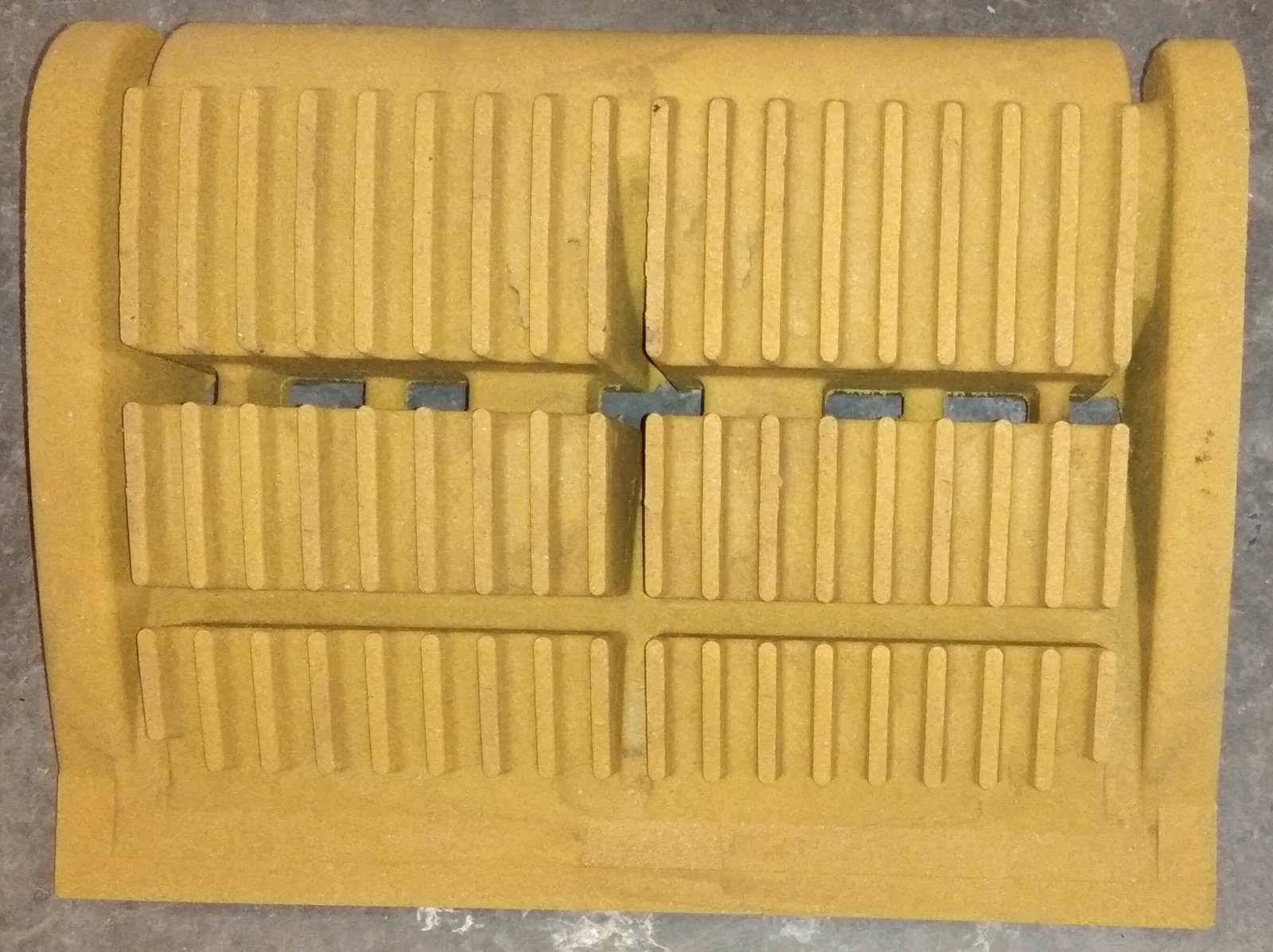 COM PLATE- CEMENT PLANT.
